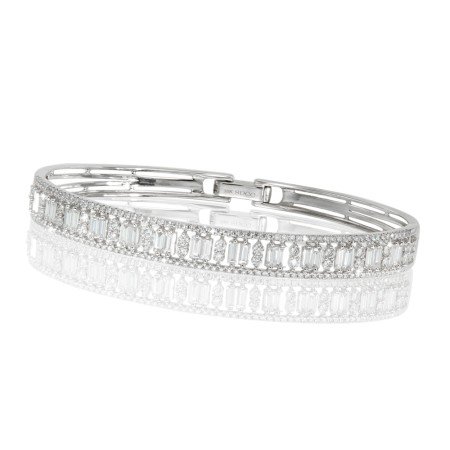 18K White Gold Diamond Bangle