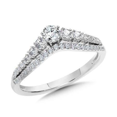 Love Moments Graduating Chevron Diamond Band | WDD631-W